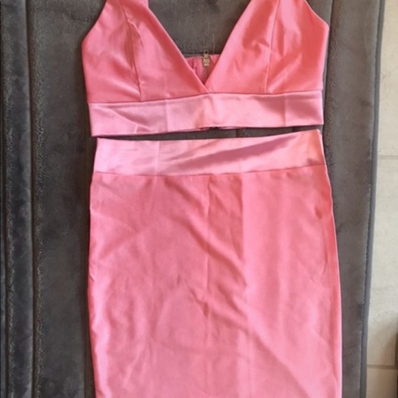 Pink 2 piece outfit - Picture 4 of 4